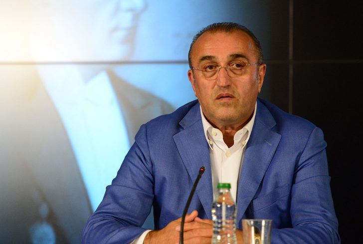 Taç pozisyonuyla ilgili Albayrak’da konuştu