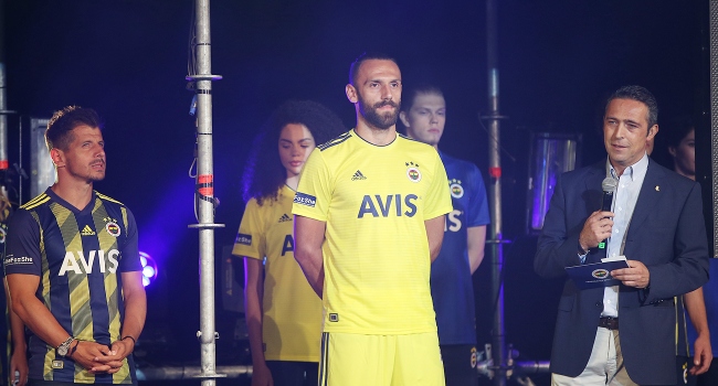 Fenerbahçe 2 veya 3 transfer daha yapmayı planlıyor