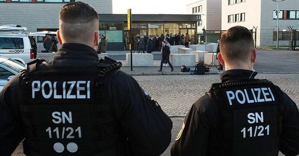 Terör Yandaşları Almanya’da Türk Marketlerine Saldırdı, Polis Destek Çağırmadı!